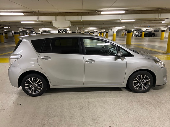 Toyota Verso 6 of 30