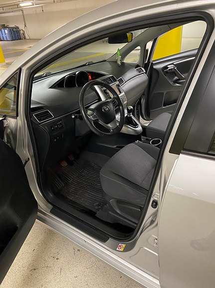 Toyota Verso 10 of 30