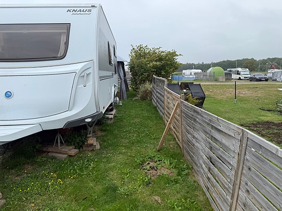 Knaus Sudwind 580 (barnkammarvagn) 2 of 5
