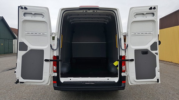 Volkswagen Crafter 11 of 25