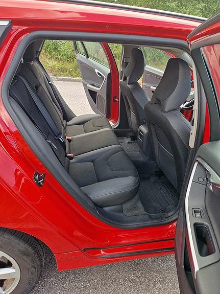 Volvo V60 22 of 24