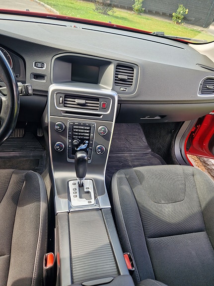 Volvo V60 16 of 24