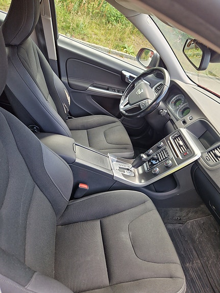 Volvo V60 11 of 24