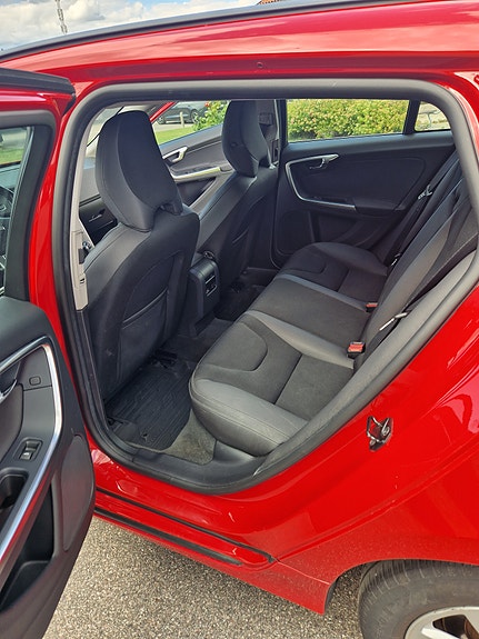 Volvo V60 20 of 24
