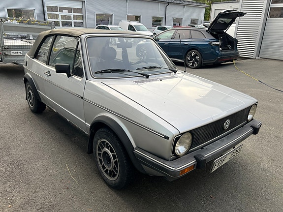 Volkswagen Golf I 3 of 10