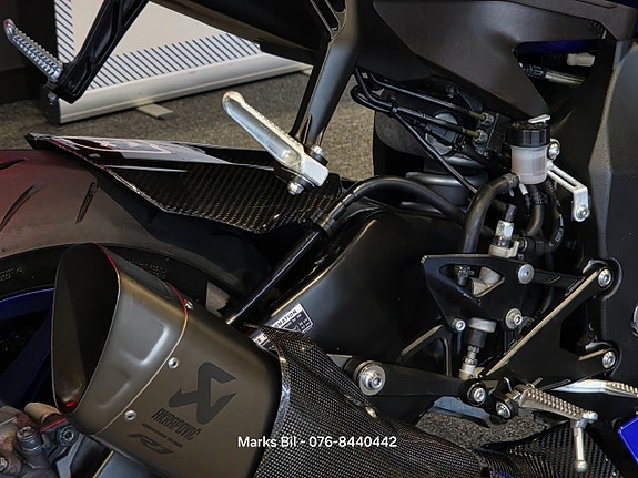 Yamaha YZF-R1 Akrapovic helsystem/Ny Servad/Kolfiber/ 22 of 27