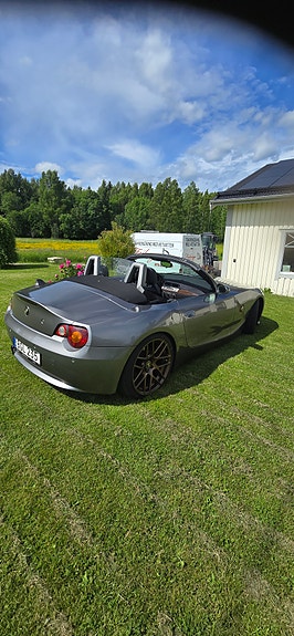 BMW Z4 3 of 19