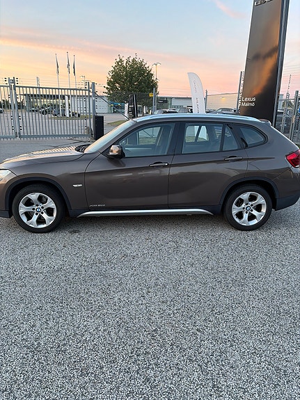 BMW X1 3 of 13