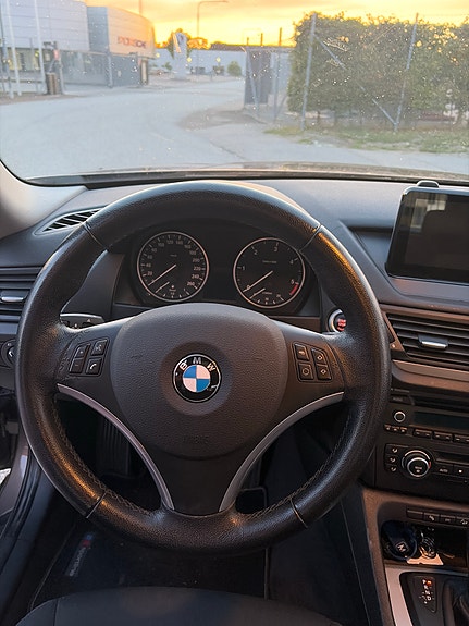 BMW X1 8 of 13