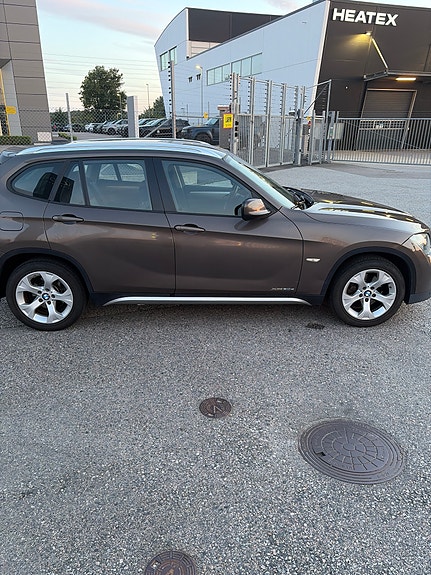 BMW X1 6 of 13