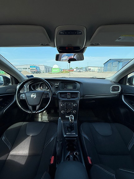 Volvo V40 6 of 6