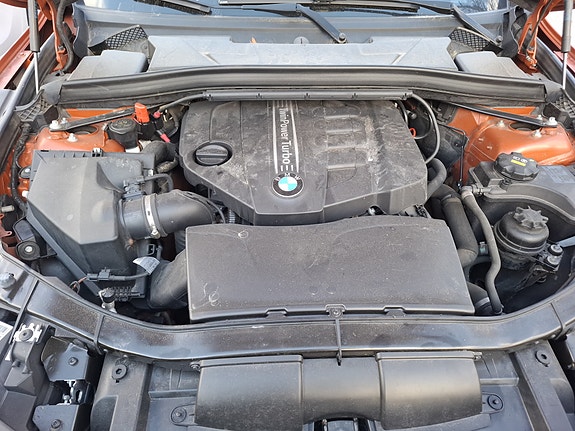 BMW X1 3 of 5