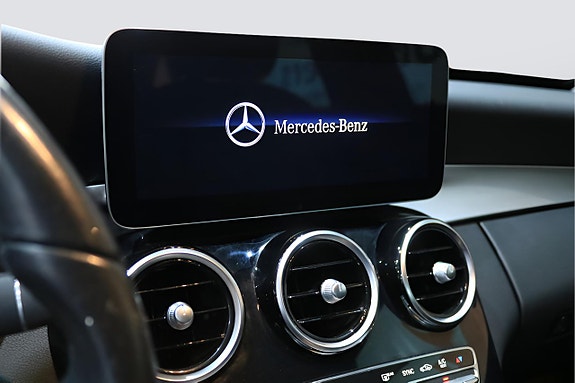 Mercedes-Benz C200 19 of 30
