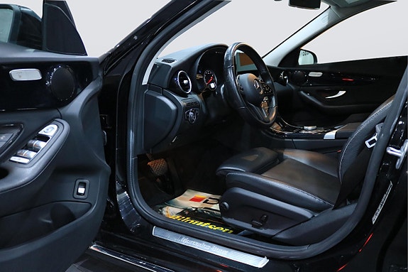 Mercedes-Benz C200 5 of 30