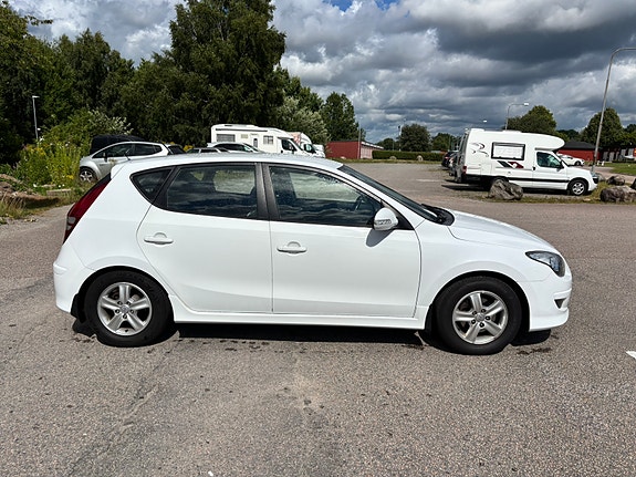 Hyundai i30 4 of 11