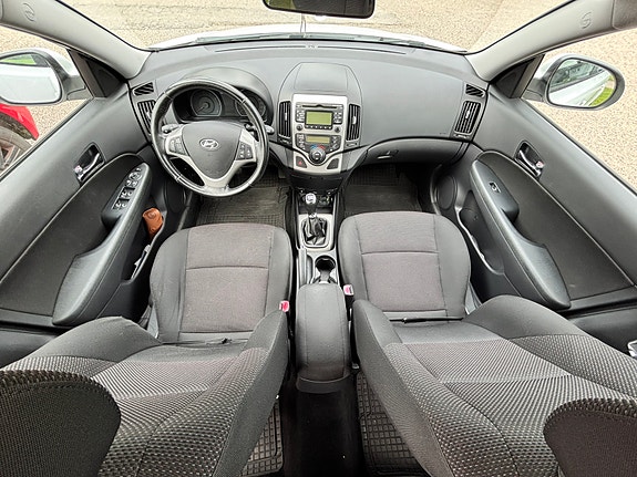 Hyundai i30 7 of 11