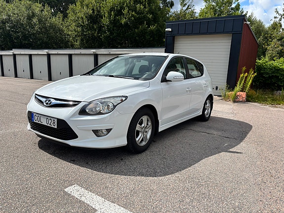 Hyundai i30 2 of 11