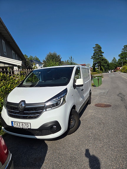 Renault Trafic 4 of 5