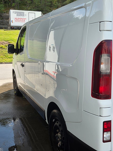 Renault Trafic 2 of 5