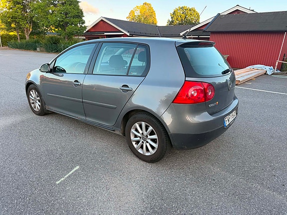Volkswagen Golf V 3 of 5