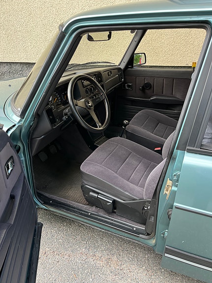 Saab 900 9 of 22
