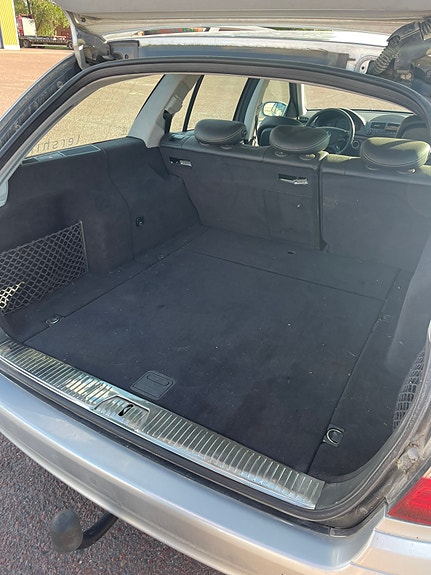 Mercedes-Benz E200 6 of 9