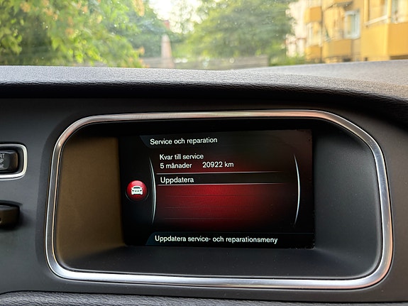 Volvo V40 Cross Country 25 of 25