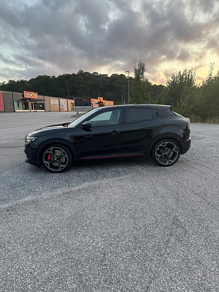 Alfa Romeo Junior 2 of 6