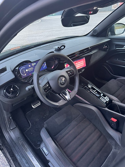 Alfa Romeo Junior 4 of 6