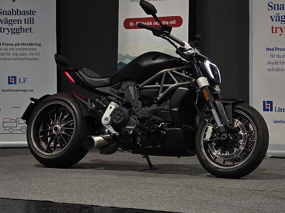 Ducati Xdiavel 190mil/Ny Servad/Termignoni helsystem/Ny besiktigad 24 of 25