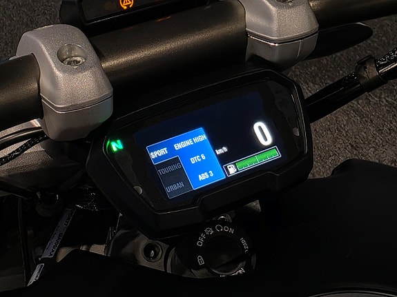 Ducati Xdiavel 190mil/Ny Servad/Termignoni helsystem/Ny besiktigad 16 of 25