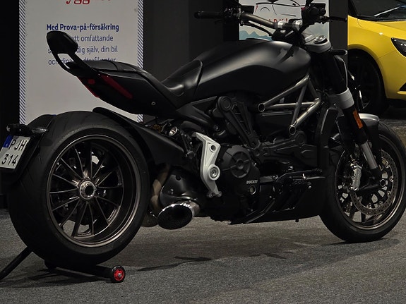 Ducati Xdiavel 190mil/Ny Servad/Termignoni helsystem/Ny besiktigad 5 of 25