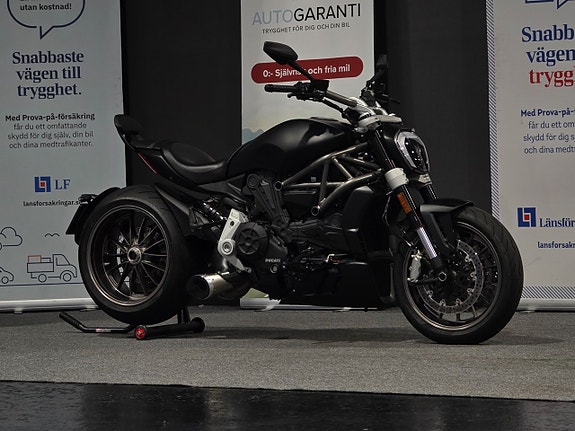 Ducati Xdiavel 190mil/Ny Servad/Termignoni helsystem/Ny besiktigad 2 of 25