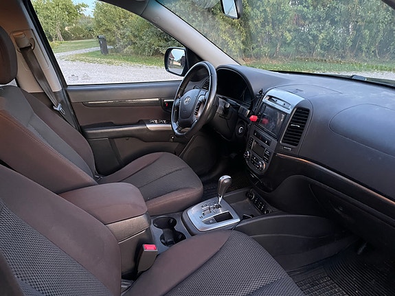 Hyundai Santa Fe 4 of 4