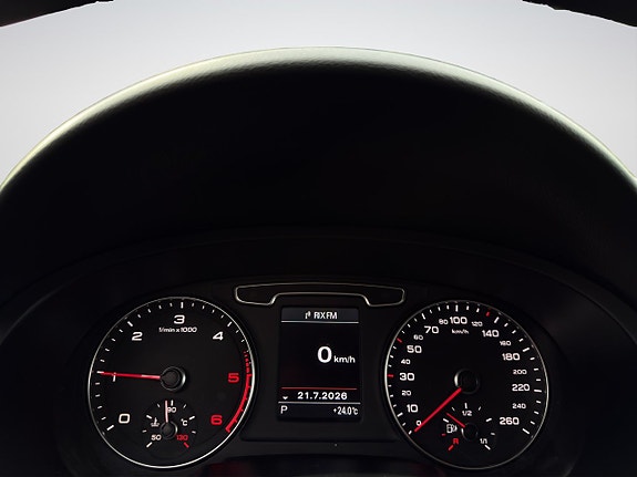 Audi Q3 27 of 30