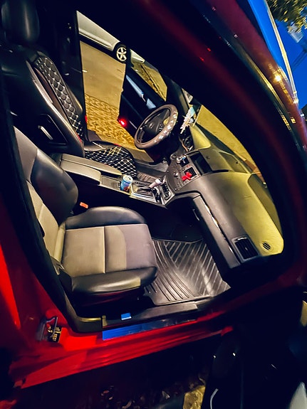 Mercedes-Benz C200 11 of 12