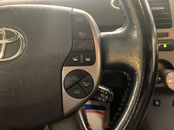 Toyota Prius 10 of 20