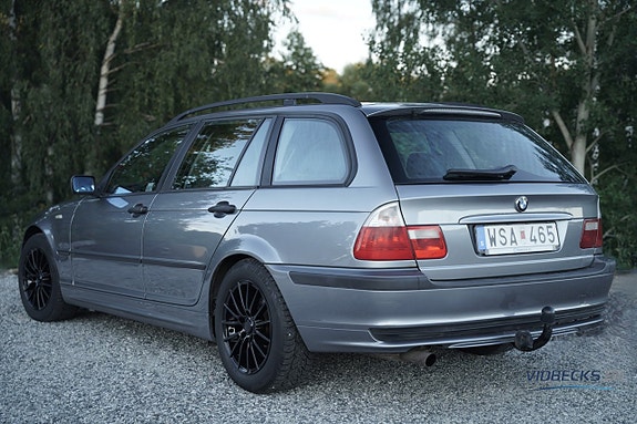 BMW 318i 5 of 17