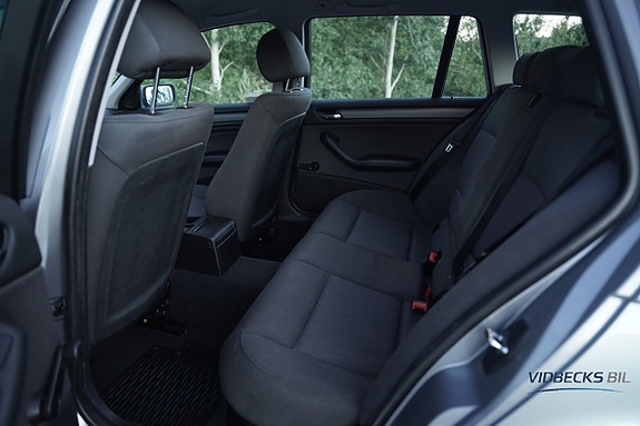 BMW 318i 17 of 17