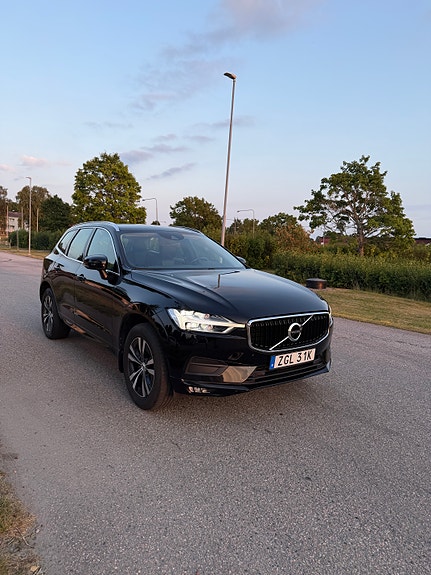 Volvo XC60 2 of 8