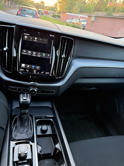 Volvo XC60 5 of 8