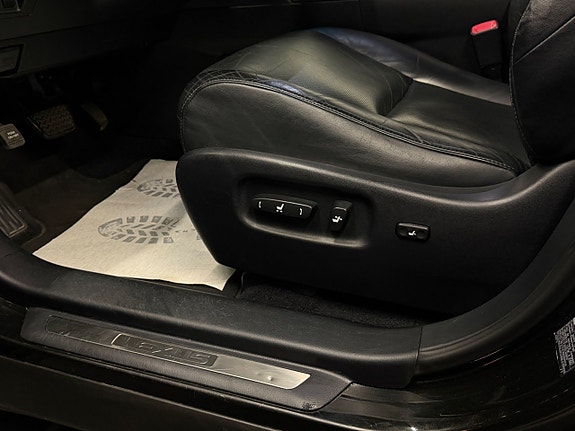 Lexus RX450h 11 of 30