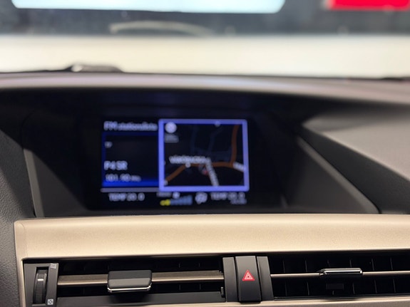 Lexus RX450h 14 of 30
