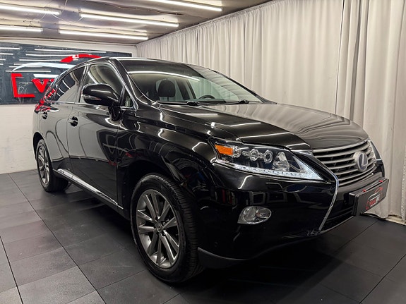 Lexus RX450h 2 of 30