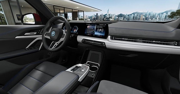 BMW iX1 3 of 3