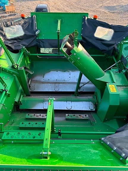 John Deere S 670 i 9 of 15