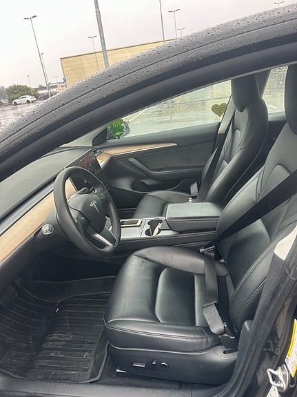 Tesla Model 3 5 of 5