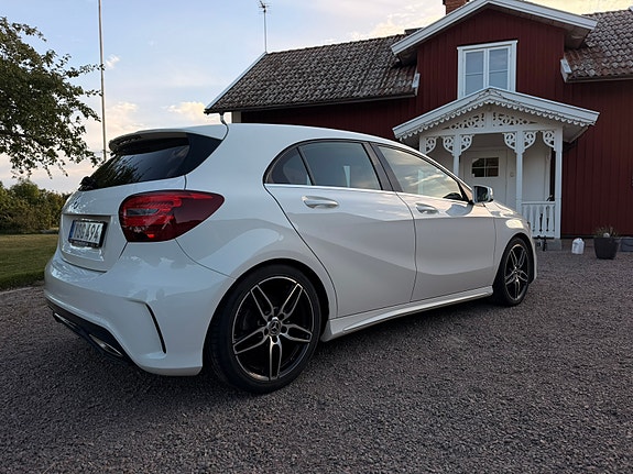 Mercedes-Benz A180 6 of 16