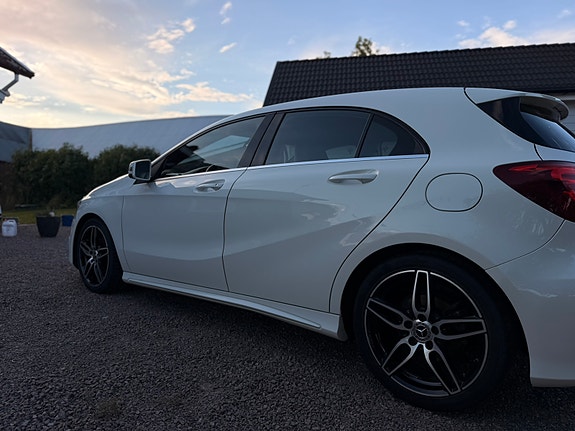 Mercedes-Benz A180 5 of 16