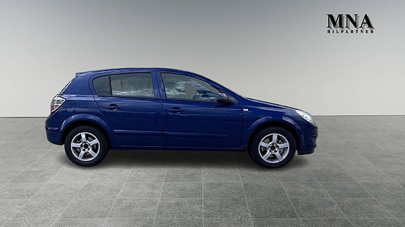 Opel Astra 6 of 15